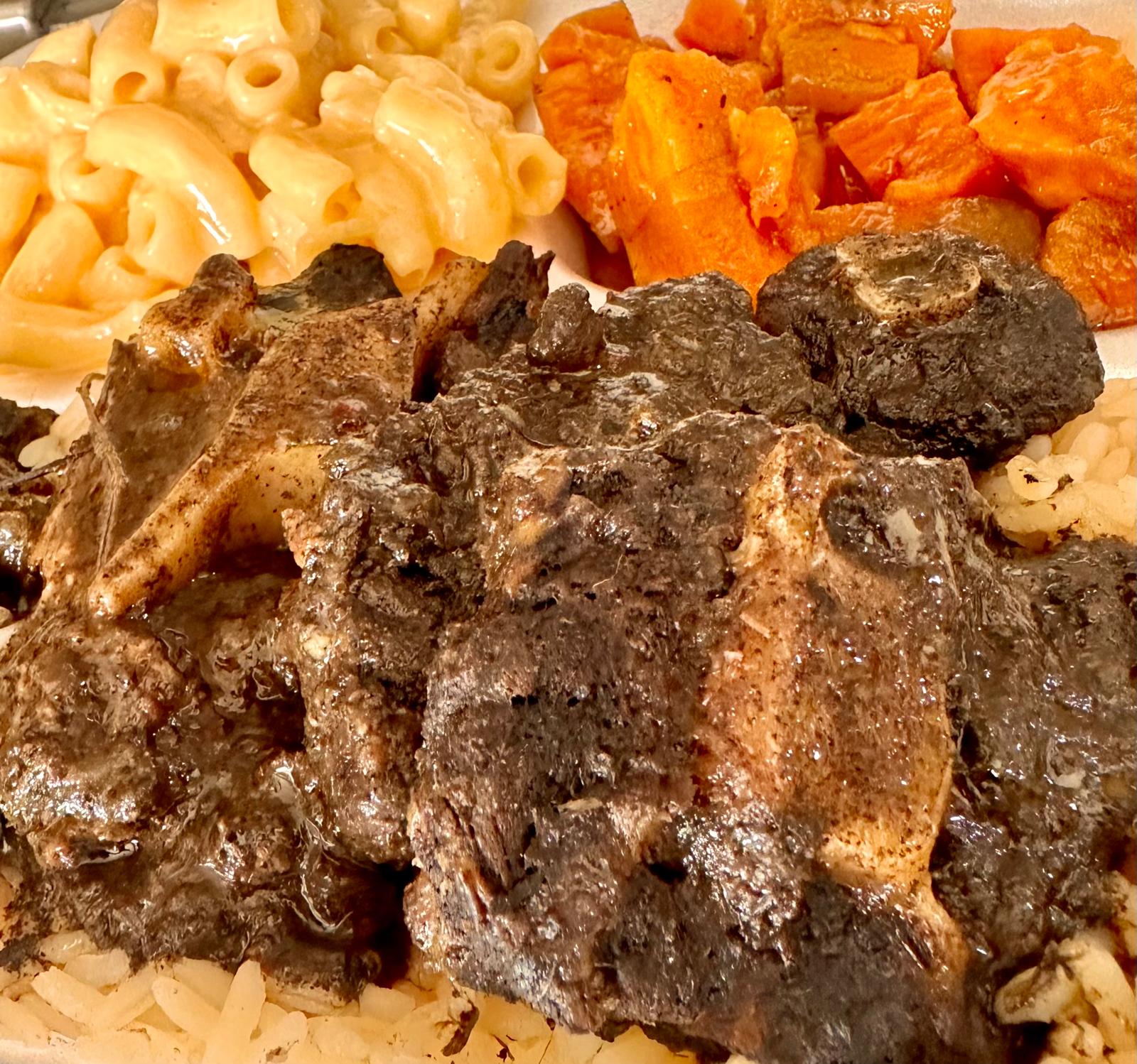 Jerk oxtails plate